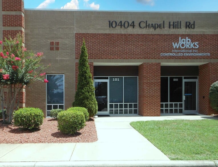 10404 Chapel Hill Rd, Morrisville, NC for lease - Building Photo - Image 1 of 15