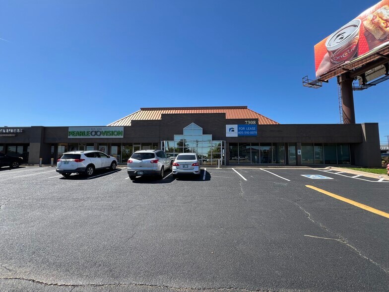 8503-8549 N Rockwell Ave, Oklahoma City, OK à louer - Photo du bâtiment - Image 3 de 4
