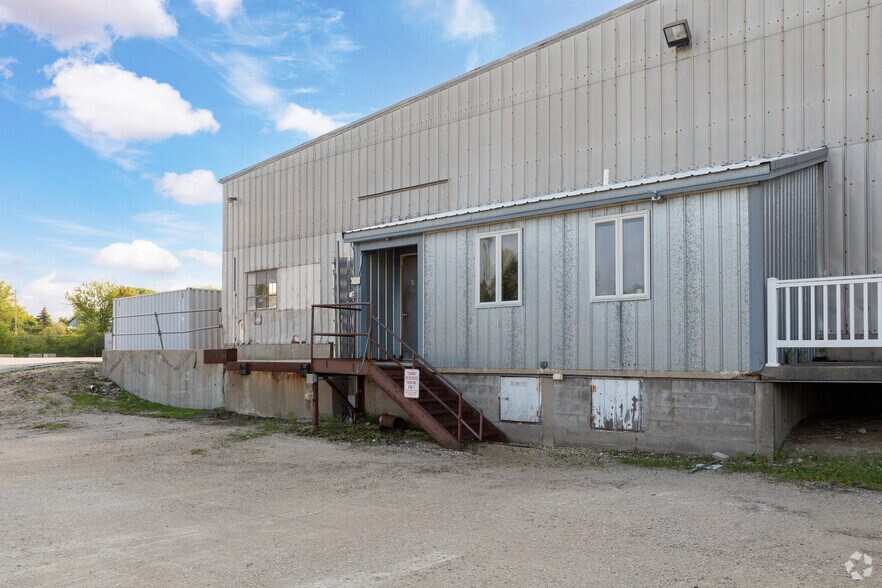 625 Menomonee St, Theresa, WI à vendre - Photo du bâtiment - Image 2 de 24