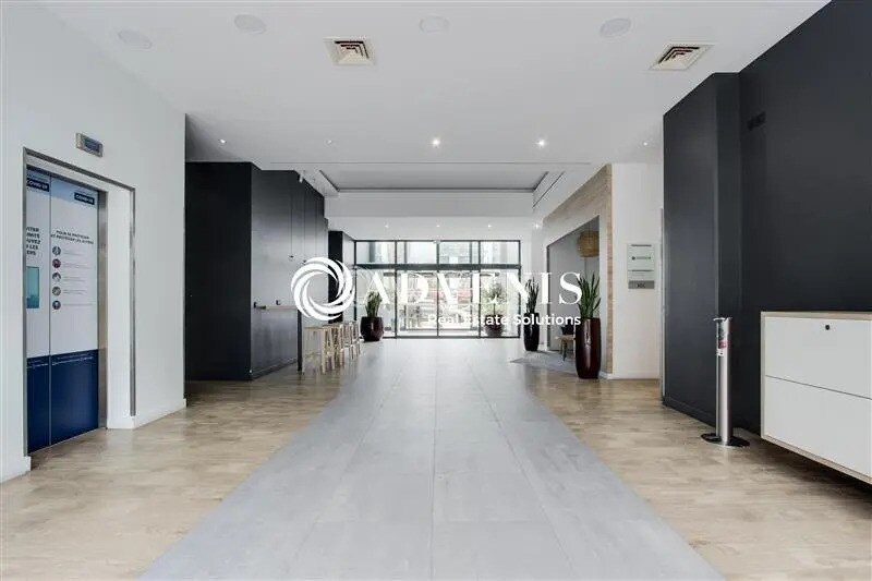 Bureau dans Noisy-le-Grand à louer - Photo du bâtiment - Image 3 de 12