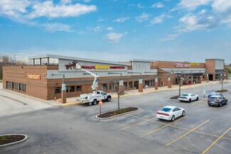 Plus de détails pour 16005-16095 W Bluemound Rd, Brookfield, WI - Commerce de détail à louer