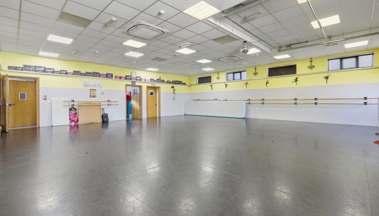 10-11 Orchard Lane, Huntingdon portfolio of 2 properties for sale on LoopNet.ca - Interior Photo - Image 3 of 4