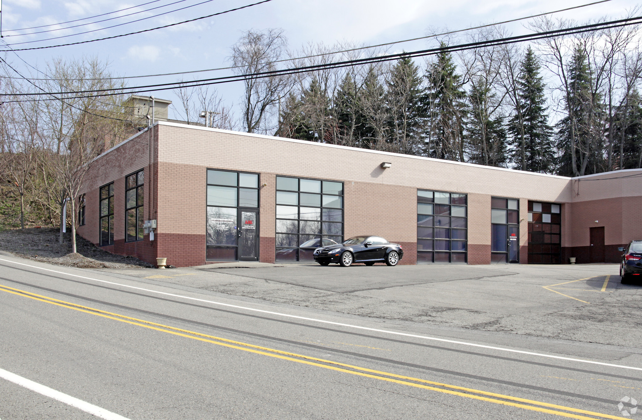 1 McCormick Rd, Mckees Rocks, PA à vendre Photo principale- Image 1 de 1