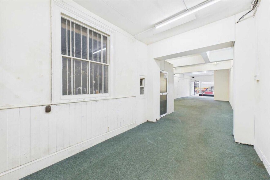 4 New Rd, Bridgwater for sale - Interior Photo - Image 1 of 13