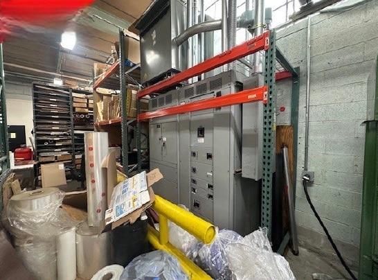 450 Smith St, Farmingdale, NY for sale - Building Photo - Image 2 of 2