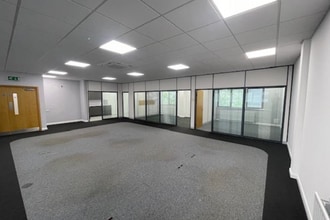 Molly Millars Ln, Wokingham à louer Photo intérieure- Image 1 de 2