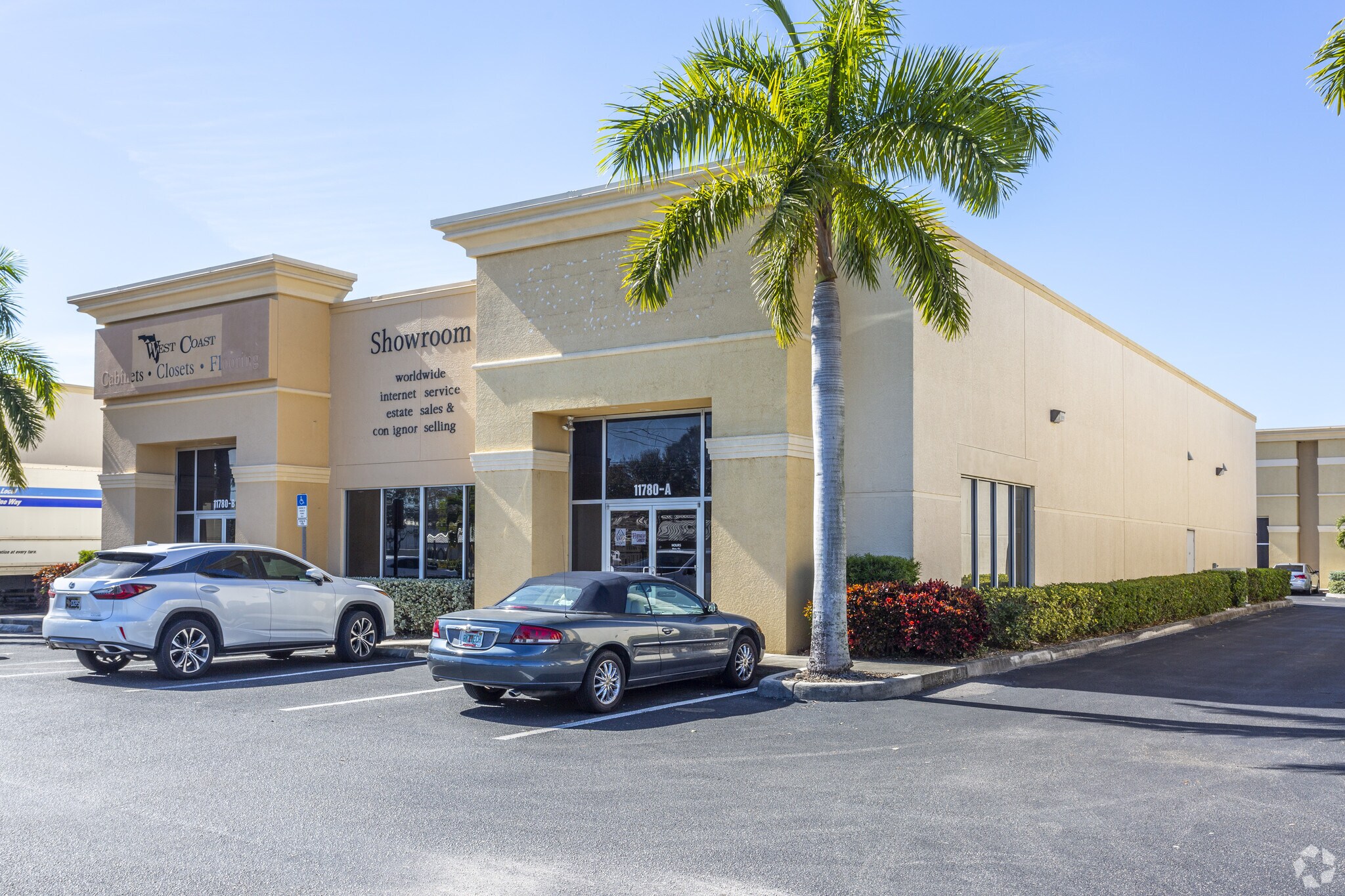 11760 Metro Pky, Fort Myers, FL à louer Photo principale- Image 1 de 4