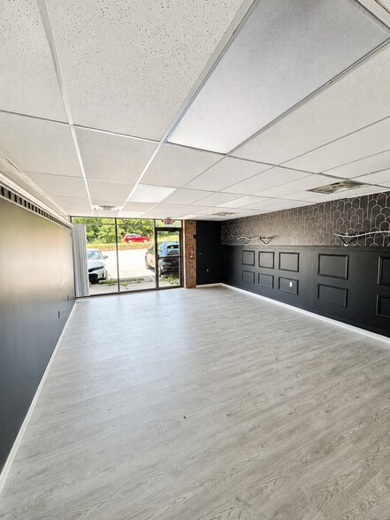864 Aurora rd, Macedonia, OH à louer - Photo du bâtiment - Image 2 de 5