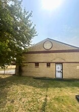 4452 Manchester Ave, Saint Louis, MO for lease Building Photo- Image 2 of 7