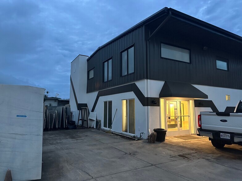 874 Alua St, Wailuku, HI à louer - Photo du bâtiment - Image 3 de 18