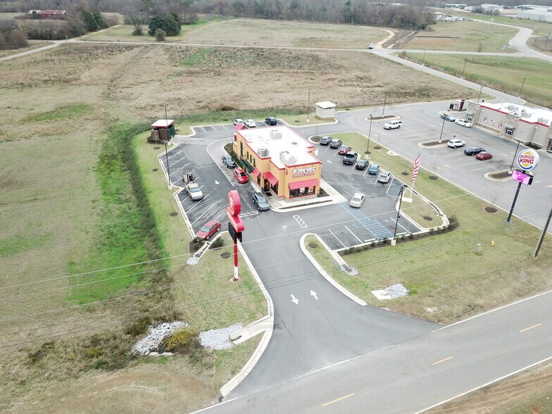 876 N Eastern Blvd, Montgomery, AL à vendre - Photo du bâtiment - Image 3 de 3