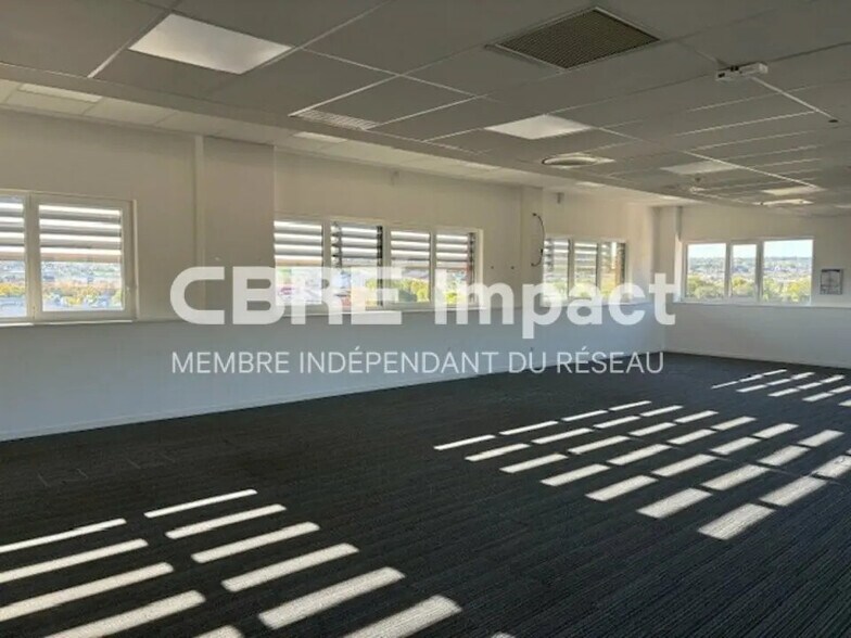 Bureau dans Dijon à vendre - Photo du bâtiment - Image 2 de 29