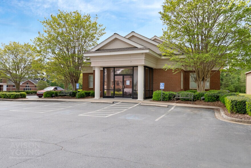 100 Jimmy Love Ln, Columbia, SC à vendre - Photo du bâtiment - Image 2 de 10