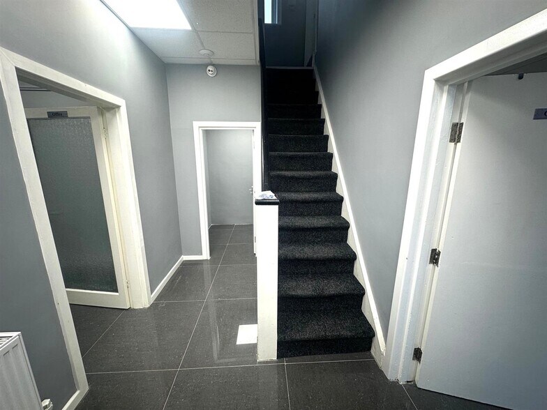 6 Wortley Moor Rd, Leeds à louer - Photo intérieure - Image 3 de 8