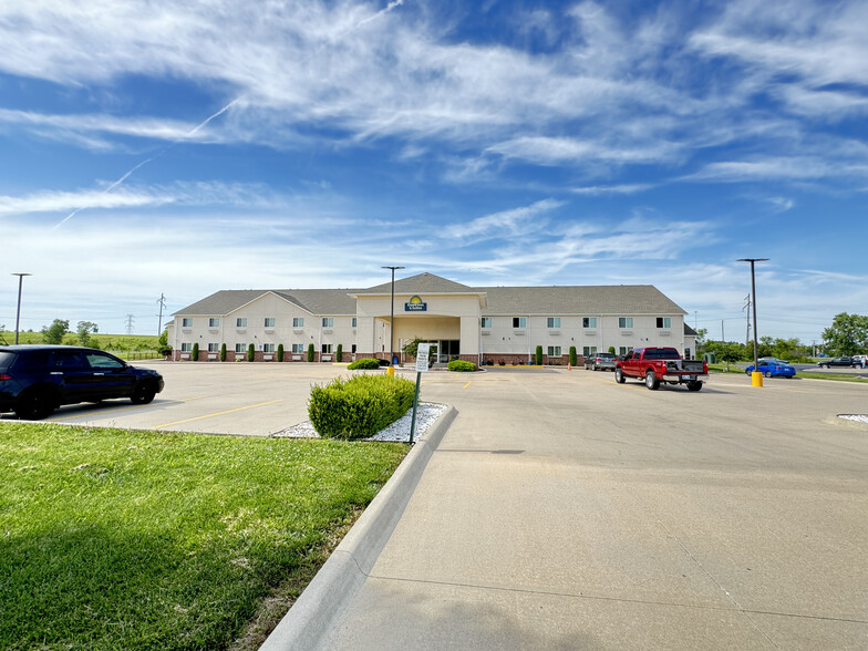 3200 El Dorado Ave, El Dorado, KS for sale - Building Photo - Image 1 of 16