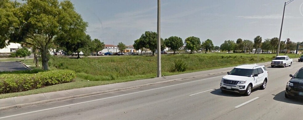 4800 Okeechobee Rd, Fort Pierce, FL à vendre - Photo du bâtiment - Image 2 de 5