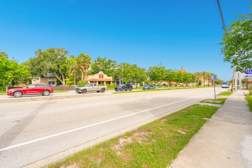 316 N Ridgewood Ave, Daytona Beach, FL à vendre - Photo du bâtiment - Image 2 de 24