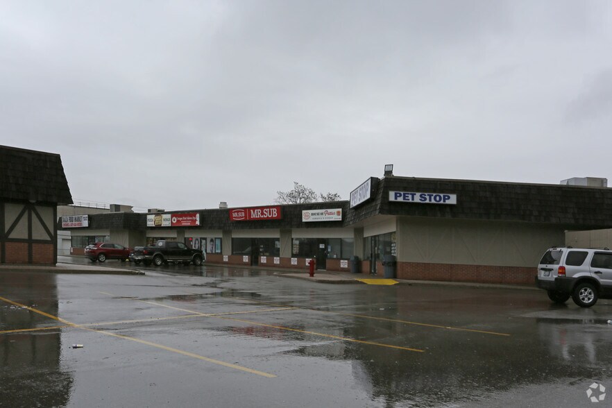 600 Doon Village Rd, Kitchener, ON à vendre - Photo principale - Image 1 de 1