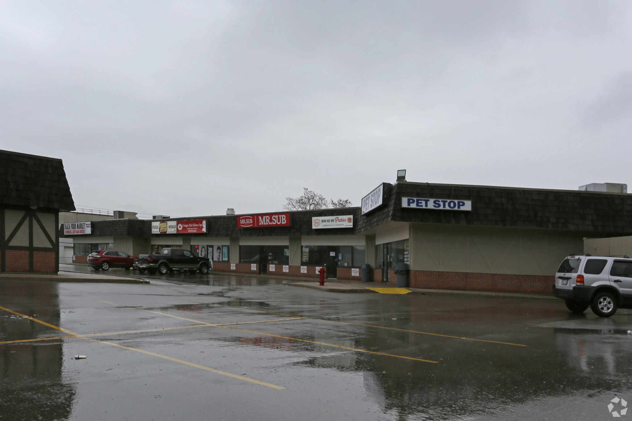 600 Doon Village Rd, Kitchener, ON for sale Primary Photo- Image 1 of 1