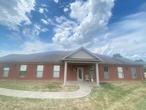 97 C Michael Davenport Blvd, Frankfort, KY for lease Building Photo- Image 1 of 6