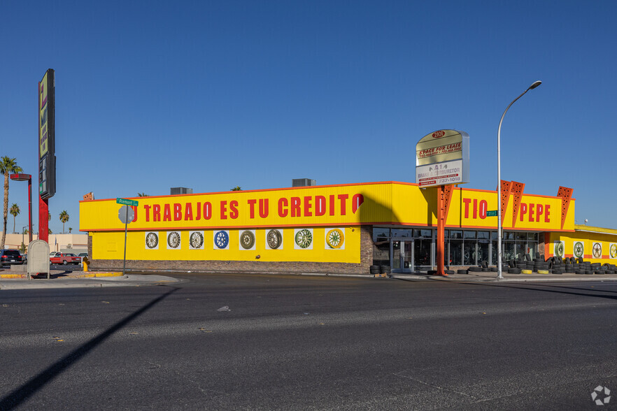 2101 Fremont St, Las Vegas, NV for lease - Primary Photo - Image 1 of 25