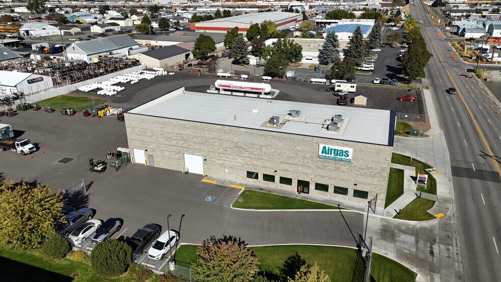 925 N Fancher Rd, Spokane Valley, WA à louer - Photo du bâtiment - Image 2 de 14