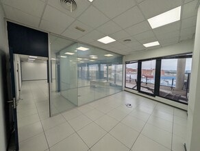 Calle Casas de Miravete, 22-24, Madrid, Madrid for lease Interior Photo- Image 2 of 9