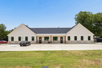908 Cresthaven Dr, Euless, TX for lease Building Photo- Image 1 of 25