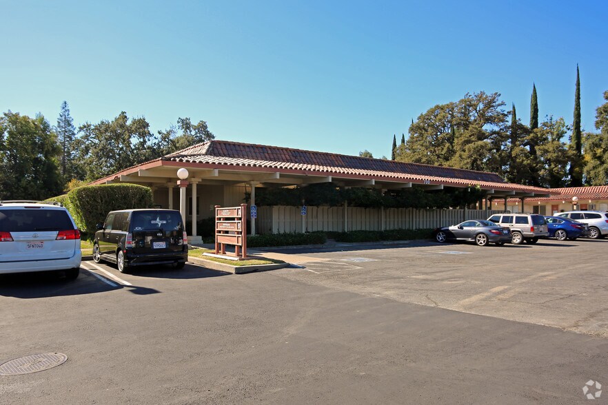 700 Sunrise Ave, Roseville, CA for lease - Building Photo - Image 1 of 3
