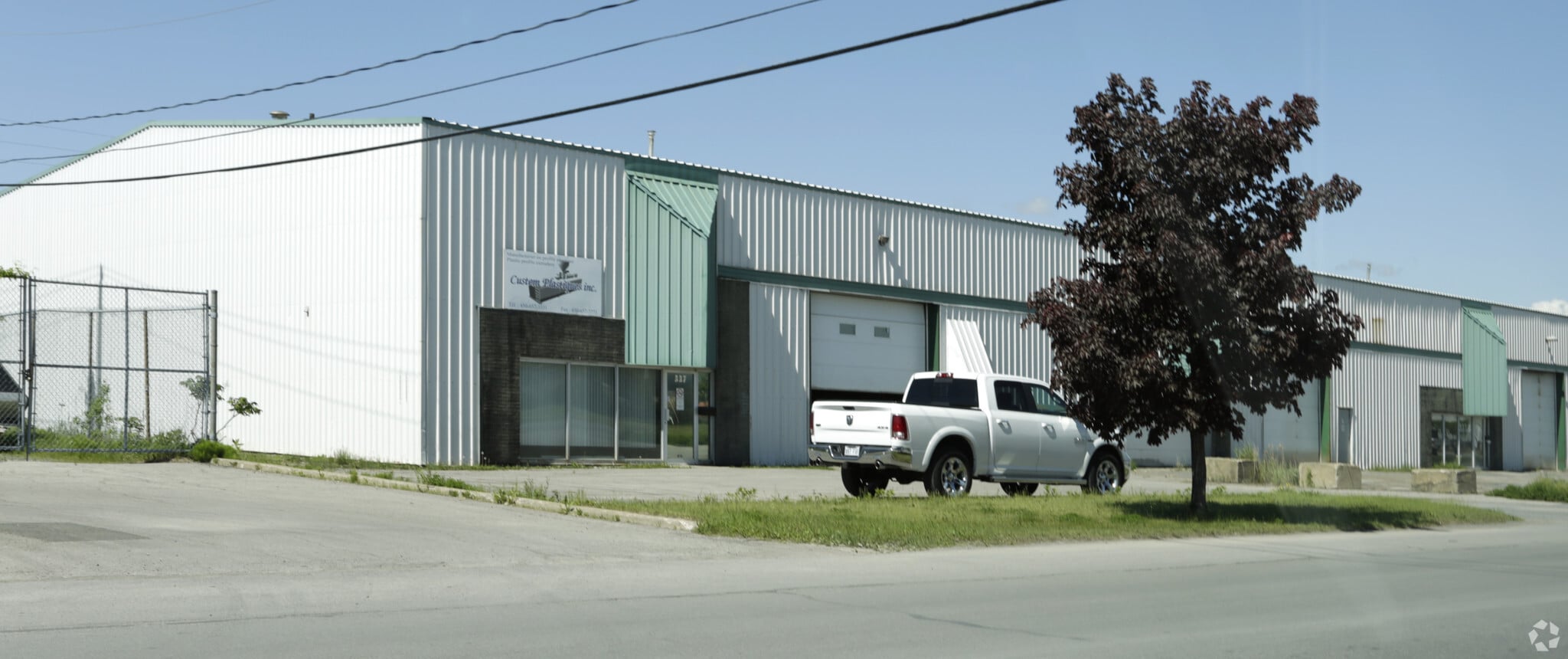 337 Rue Charles-Marchand, Repentigny, QC for lease Primary Photo- Image 1 of 3