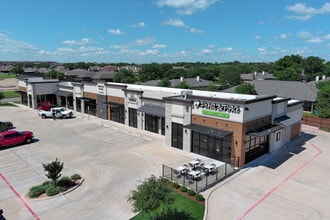 899 S Hewitt Dr, Hewitt, TX for lease Building Photo- Image 2 of 11