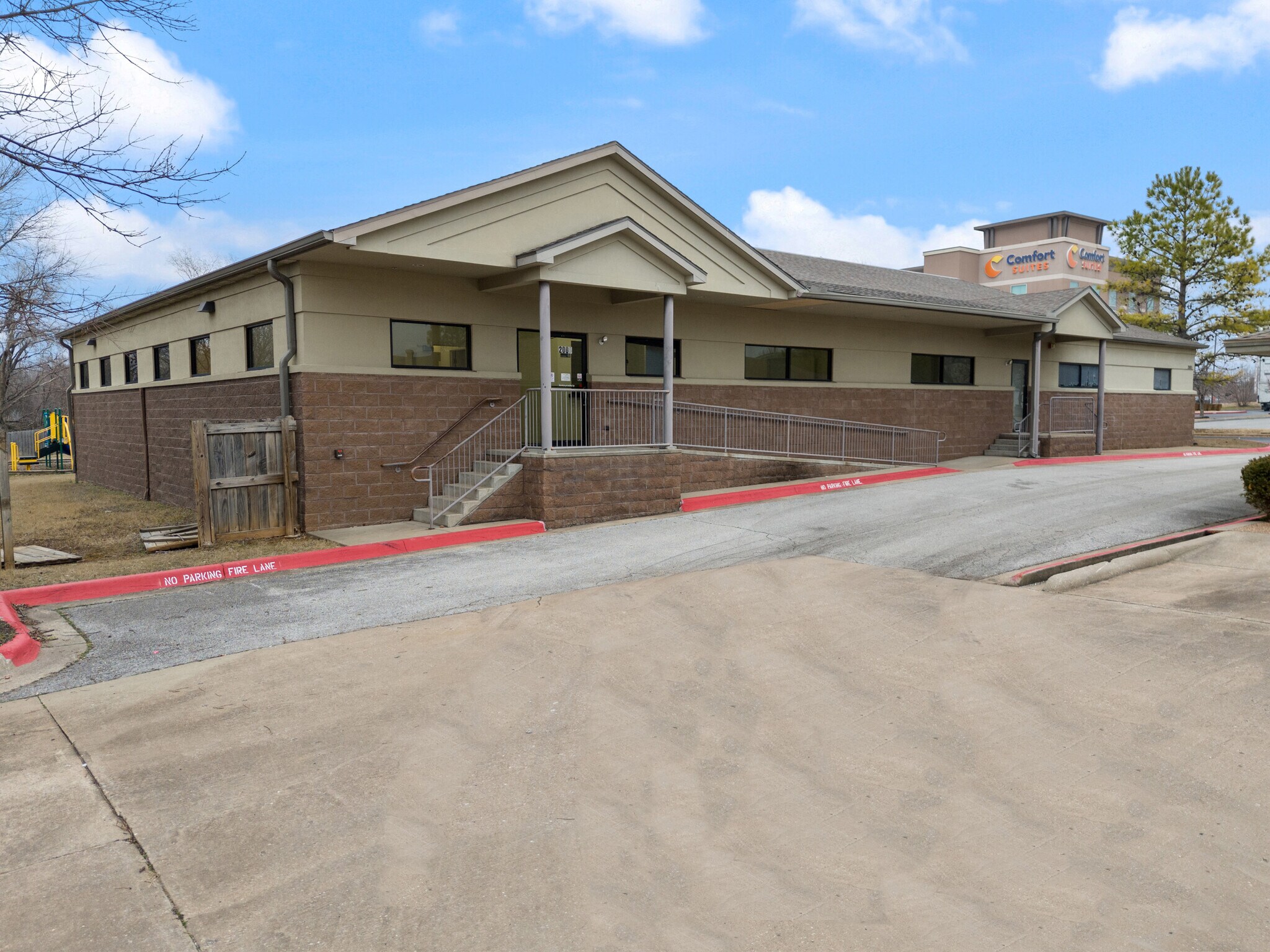 2003 SE Walton Blvd, Bentonville, AR for lease Building Photo- Image 1 of 23