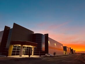 Southern Parkway, Saint George, UT à louer Photo du bâtiment- Image 1 de 4