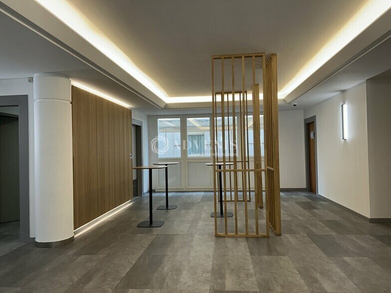 Office in Montpellier for lease - Lobby - Image 1 of 2