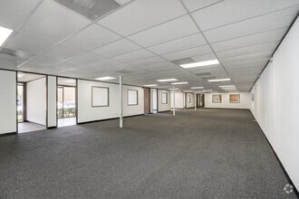 9777 W Gulf Bank Rd, Houston, TX à louer Photo intérieure- Image 2 de 8