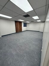 140 W 9000 S, Sandy, UT for lease Interior Photo- Image 2 of 2