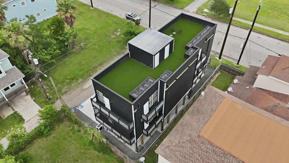 715 28th St, Galveston, TX à vendre - Photo du bâtiment - Image 2 de 25