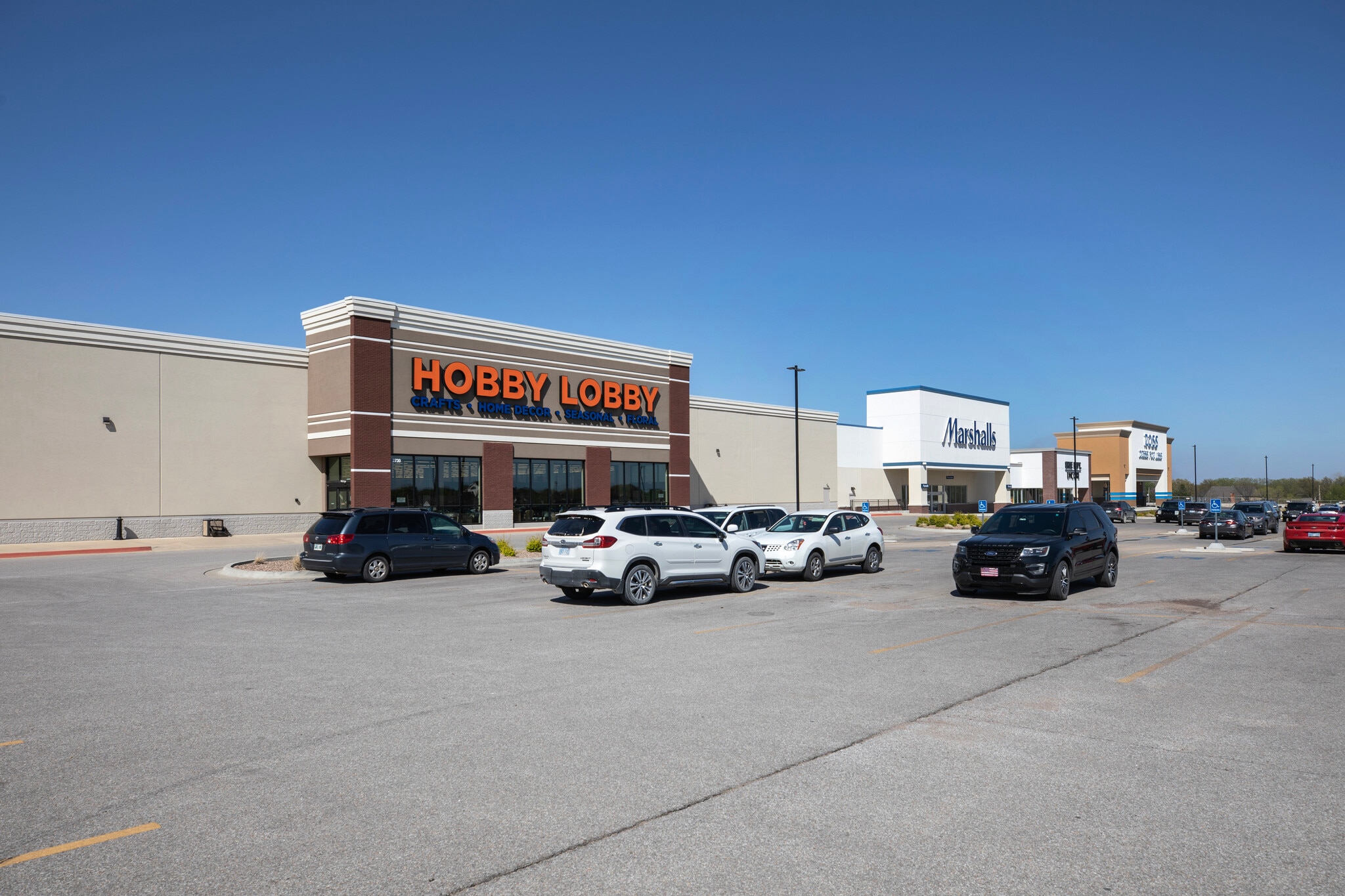 Emporia Pavilions, Emporia, KS for lease Building Photo- Image 1 of 4