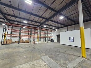 101 Industrial Ave, Little Ferry, NJ à louer Photo intérieure- Image 2 de 6