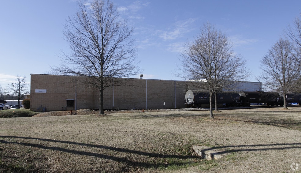 4 Augusta Arbor Way, Greenville, SC for lease - Building Photo - Image 2 of 8