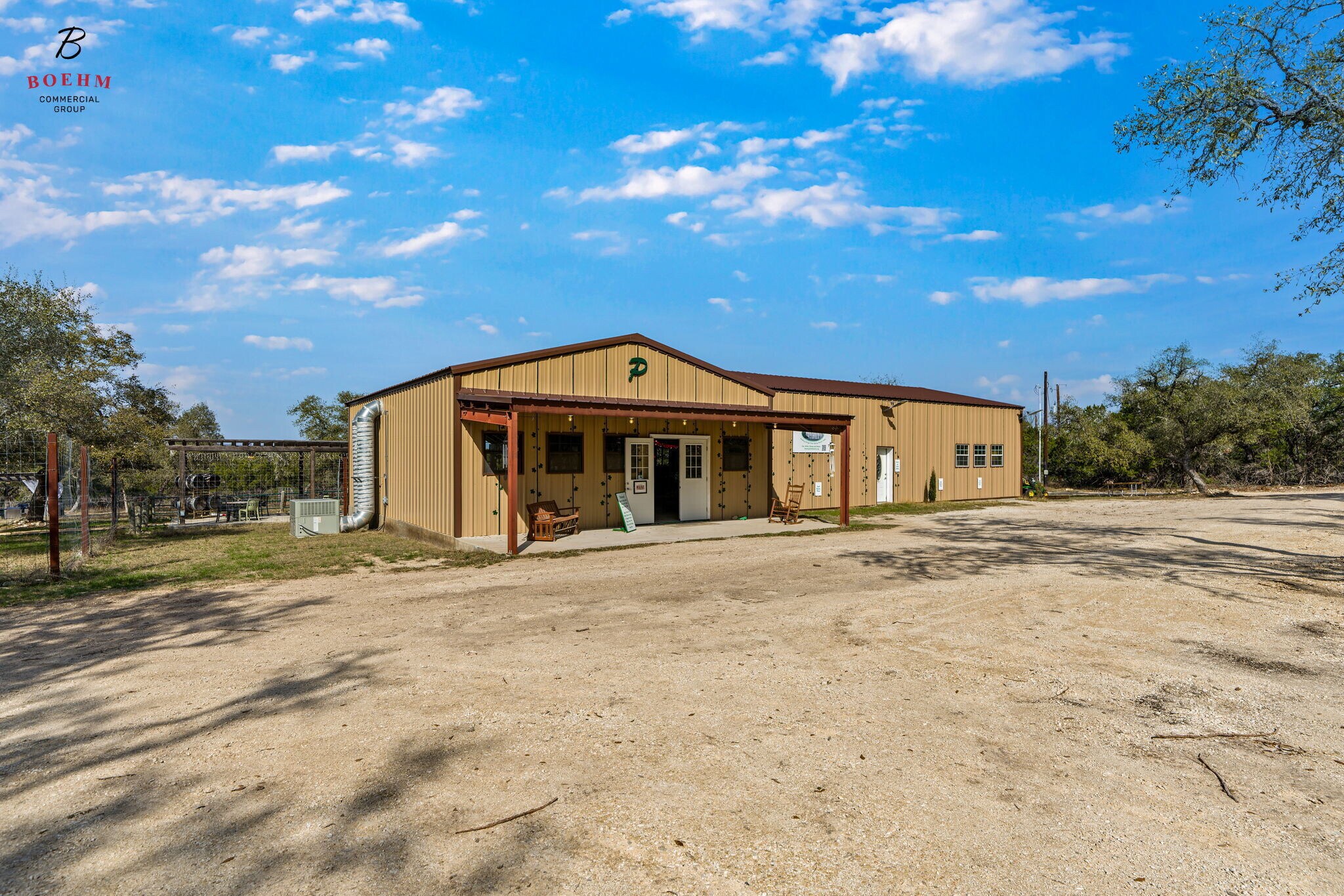 11490 Rebecca Creek Rd, Spring Branch, TX à vendre Photo principale- Image 1 de 59
