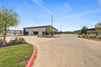 300 Co 199 rd, Hutto, TX for lease Interior Photo- Image 2 of 28