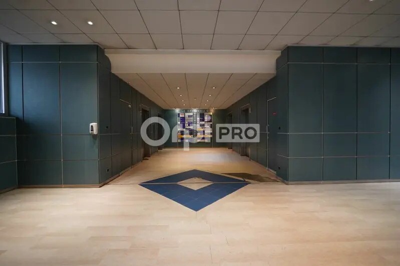 Bureau dans Lyon à vendre - Hall d’entrée - Image 2 de 22