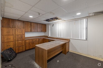 7516 W Irlo Bronson Memorial Hwy, Kissimmee, FL à louer Photo intérieure- Image 2 de 4