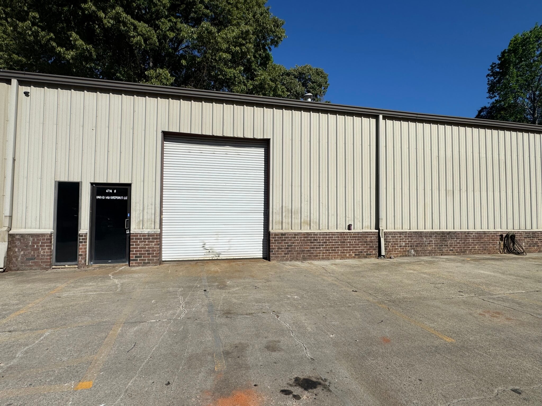 4714-4748 Atlanta Hwy, Flowery Branch, GA for lease Interior Photo- Image 1 of 9