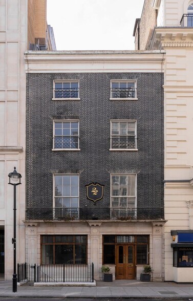 22 King St, Londres à louer - Photo du bâtiment - Image 1 de 4