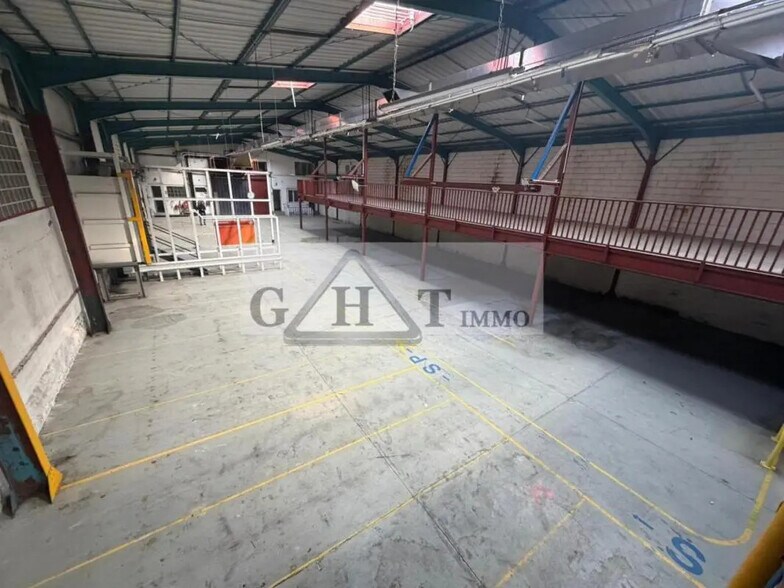 Office in Saint-Maur-des-Fossés for lease - Interior Photo - Image 3 of 11