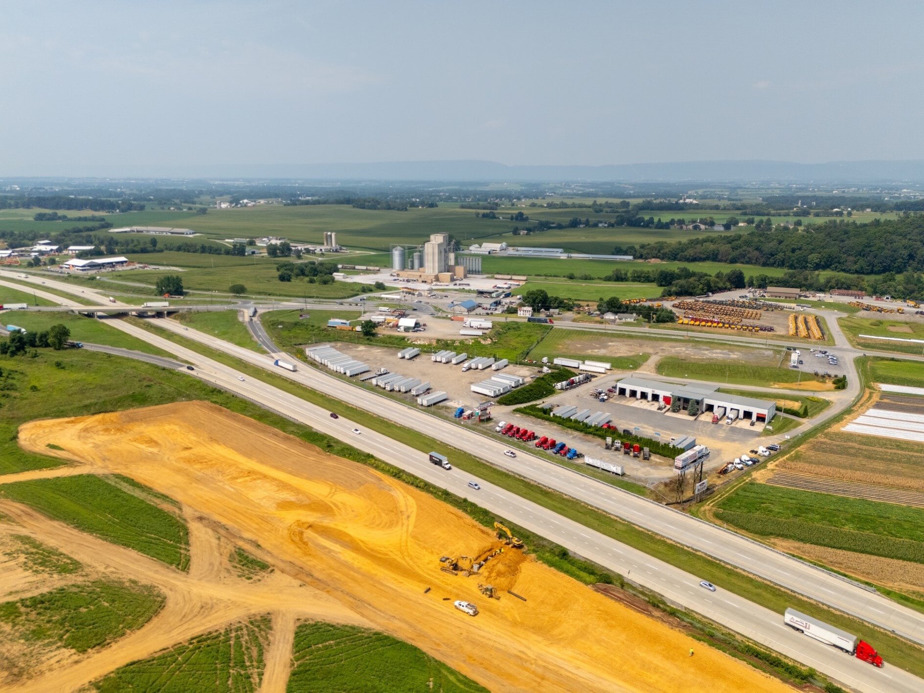 26 Truck Tech Way, Shippensburg, PA for sale Primary Photo- Image 1 of 14