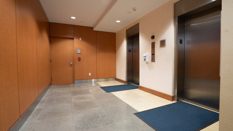 4300 Biscayne Blvd, Miami, FL for lease - Interior Photo - Image 2 of 11