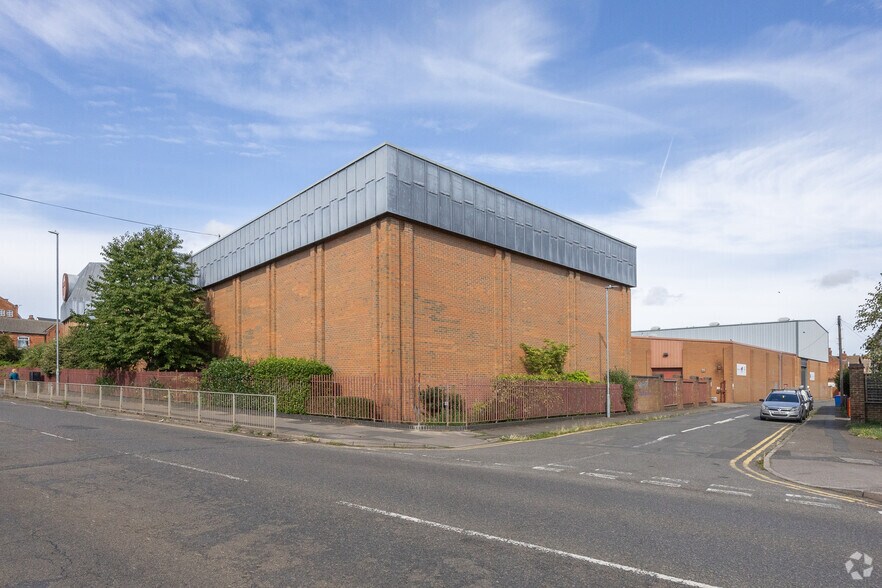 Bath Rd, Kettering à louer - Photo du bâtiment - Image 2 de 3